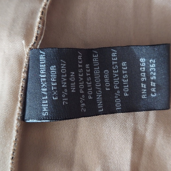 Vera Wang Black & Nude Lace Long Sleeve Double V-Neck Cocktail Dress - Picture 8 of 8